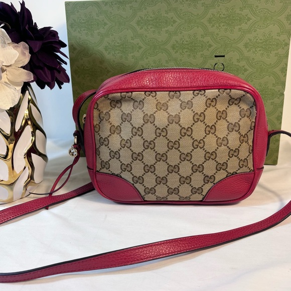 Gucci Bree Crossbody Red